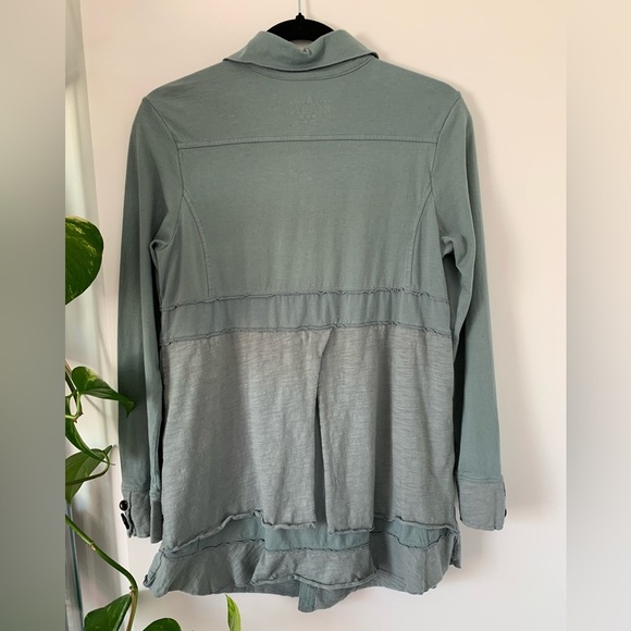 Neon Buddha Relaxed Fit Tunic Green with decorative buttons - Picture 6 of 6